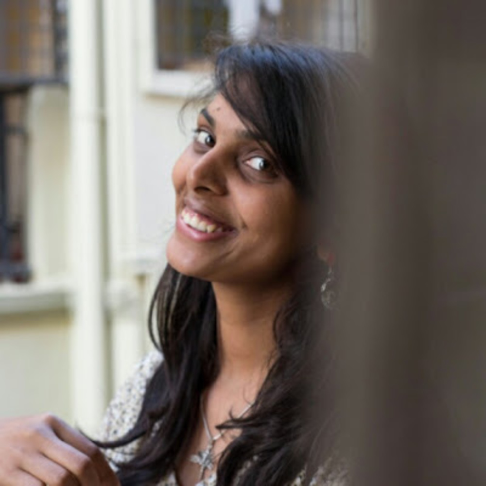 Meet your Posher, Prakhya